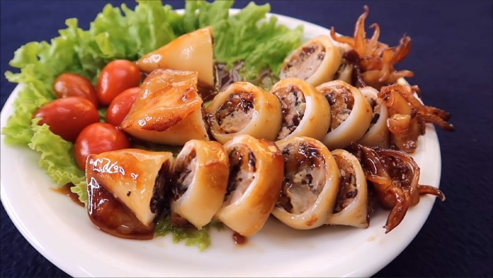 MỰC NHỒI THỊT – VỊ NGON TƯƠI MÁT TỪ BIỂN CẢ