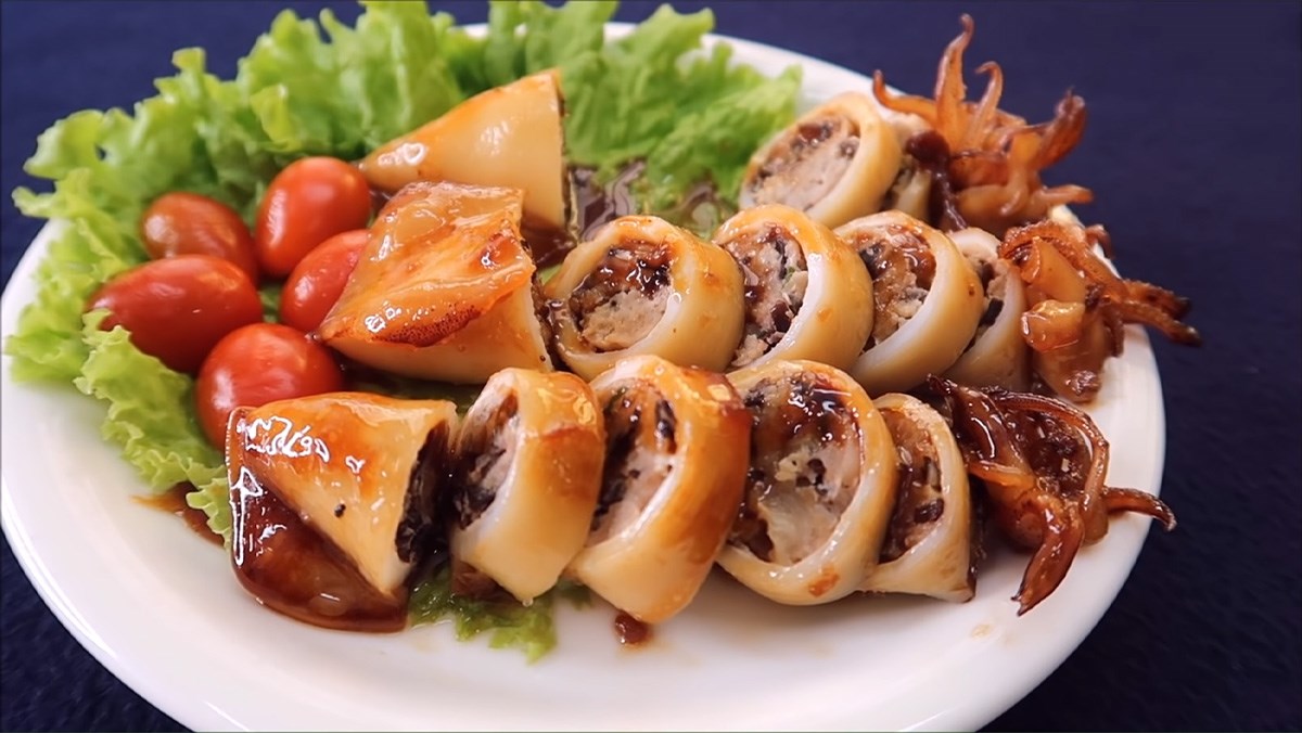 MỰC NHỒI THỊT – VỊ NGON TƯƠI MÁT TỪ BIỂN CẢ